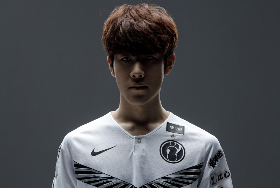 TL，如果你早点来，我们就能早点赢！EDG 以 2-0 横扫 TL，历史上首次战胜 TL