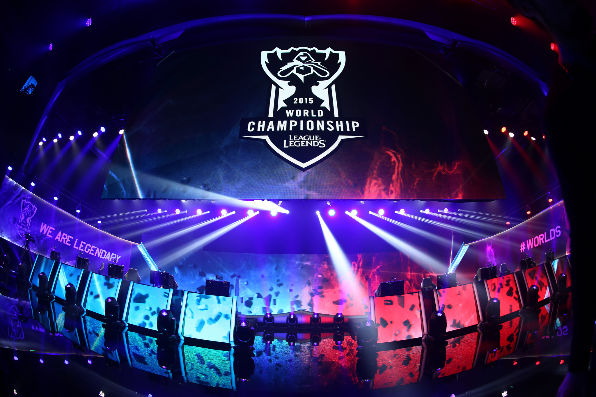 WE官方：上单选手Demon正式离队